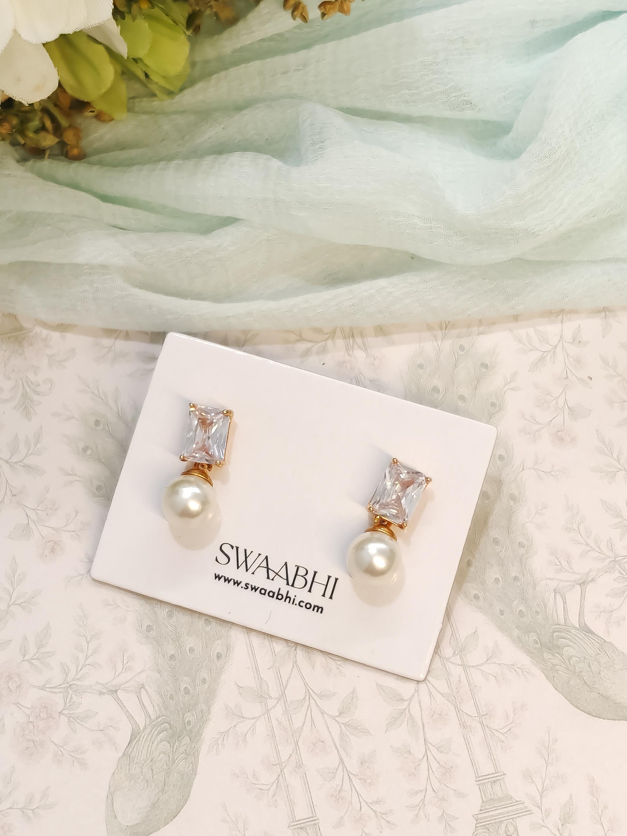 Sophia Pearl Earrings
