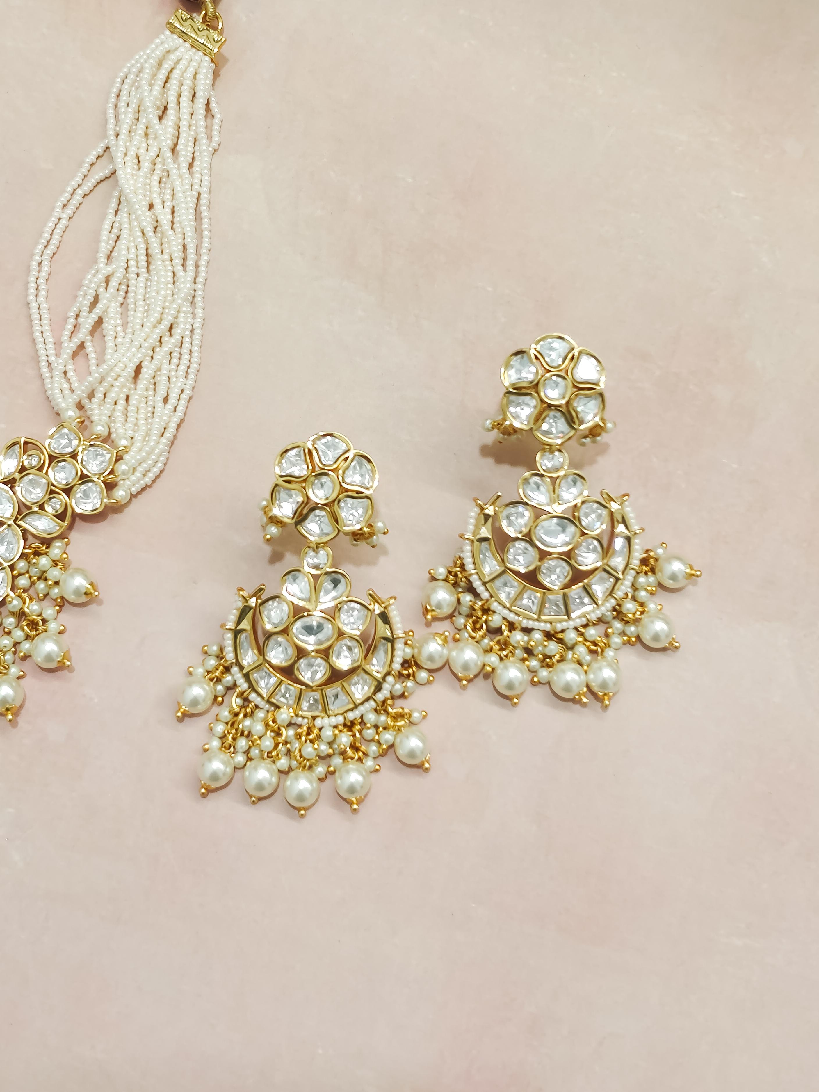 Darshita Kundan Choker Necklace