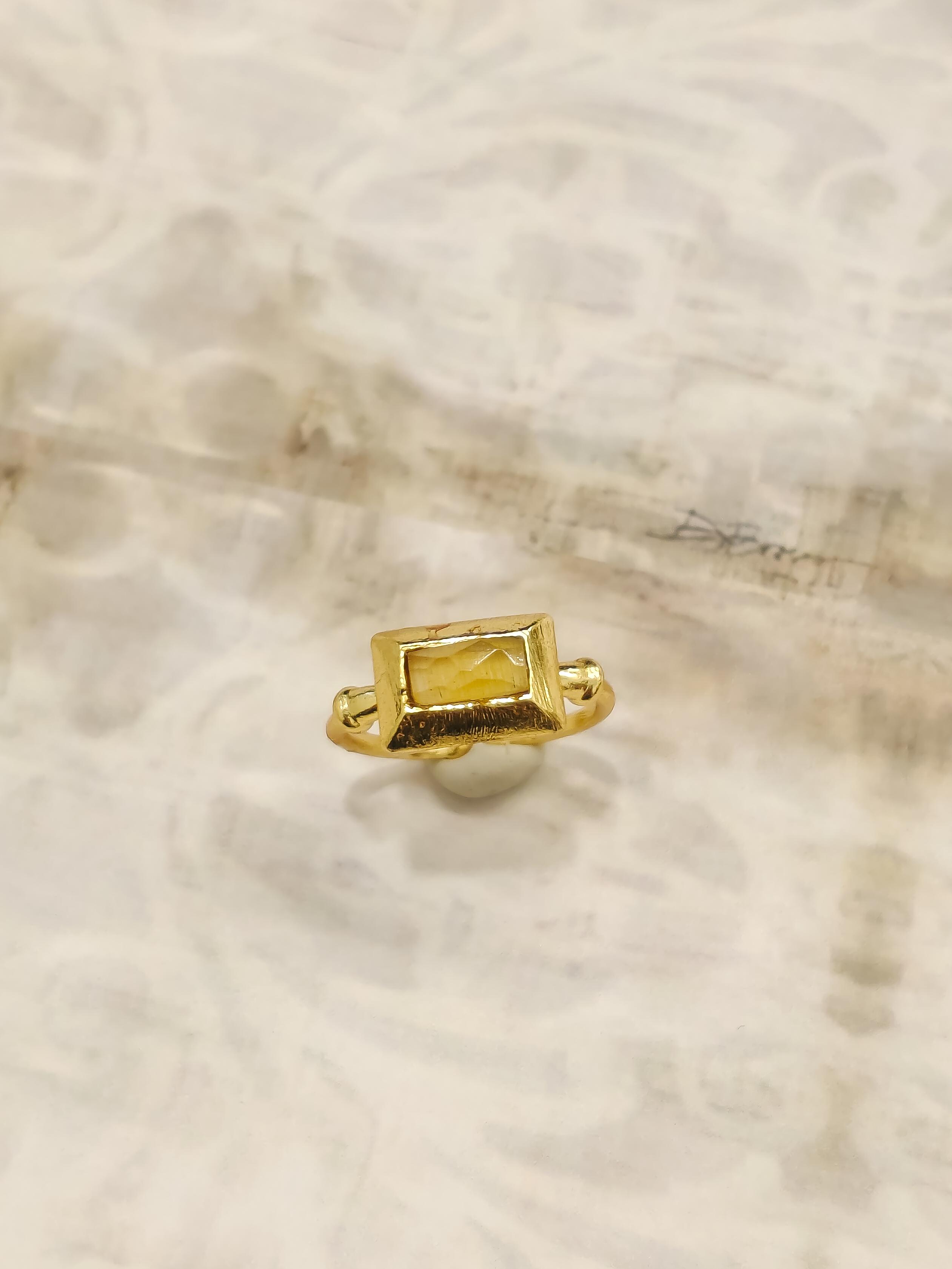 Aura Gem Drop Ring