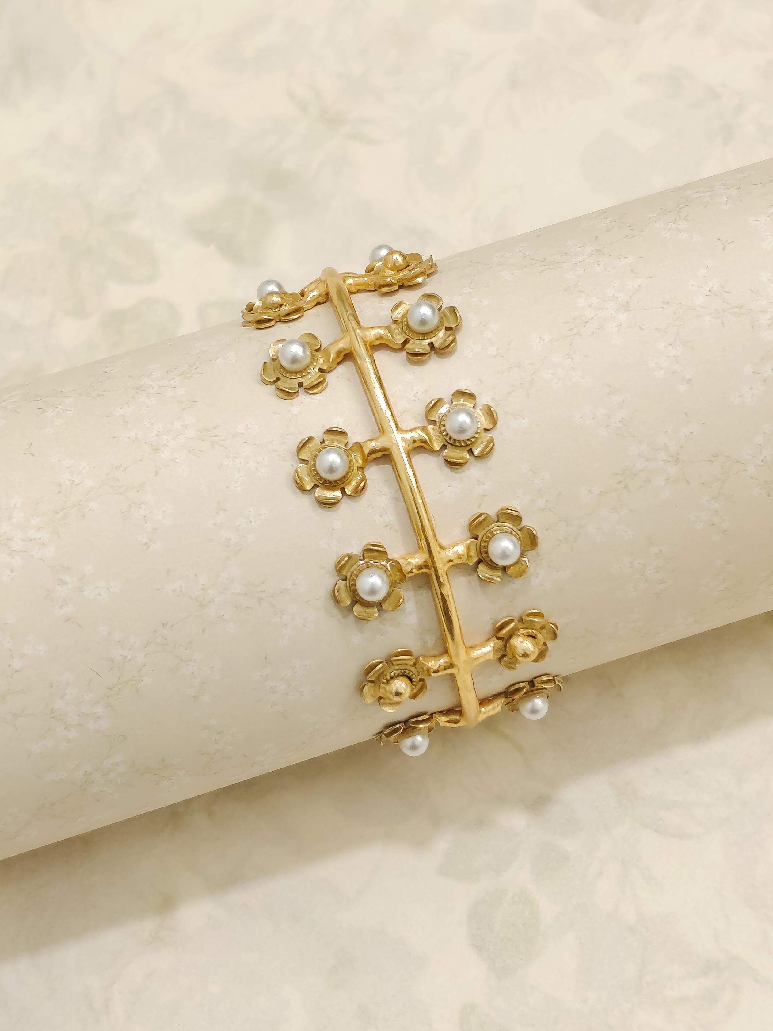 Blossom Pearl Bangle