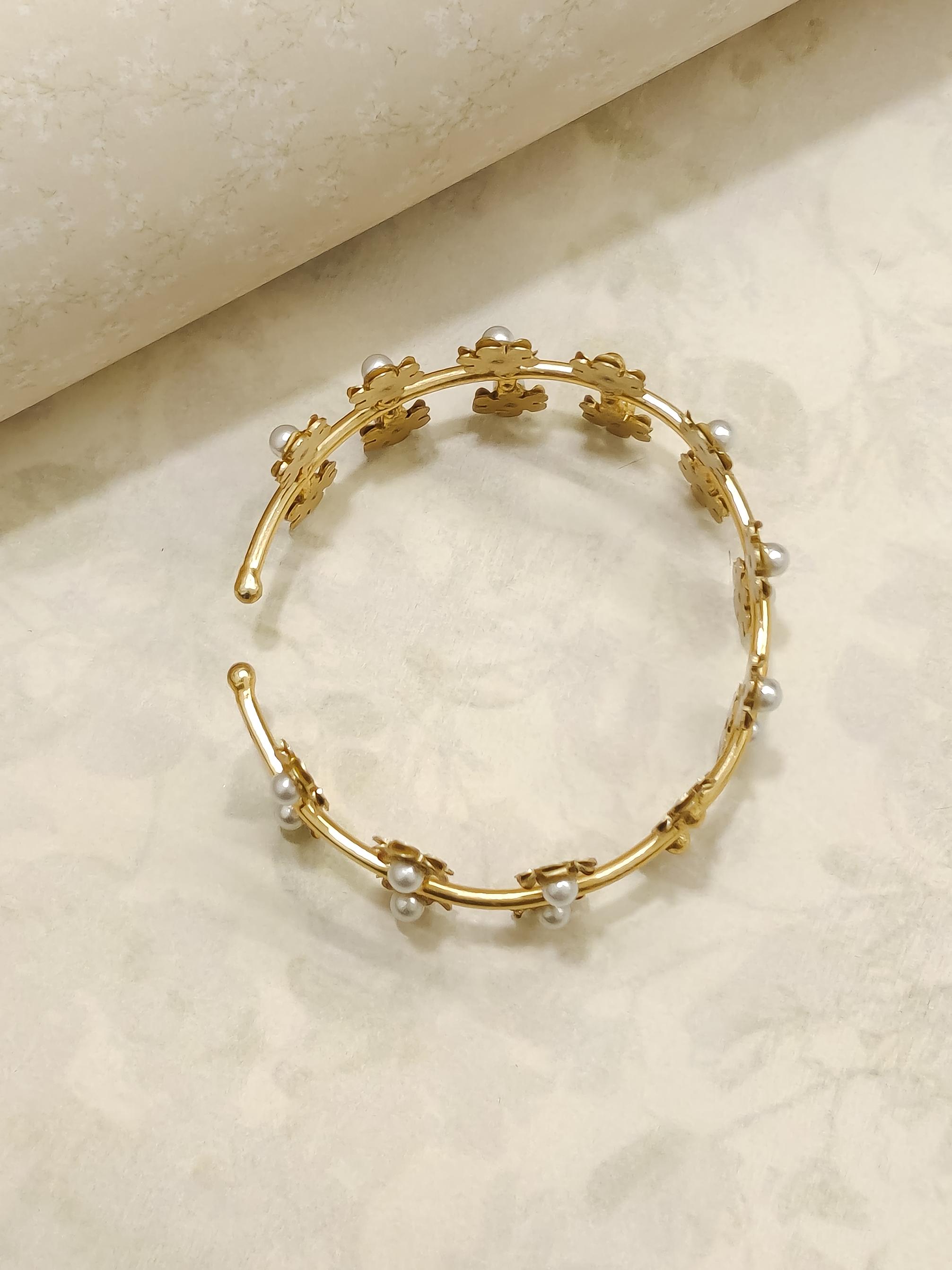 Blossom Pearl Bangle