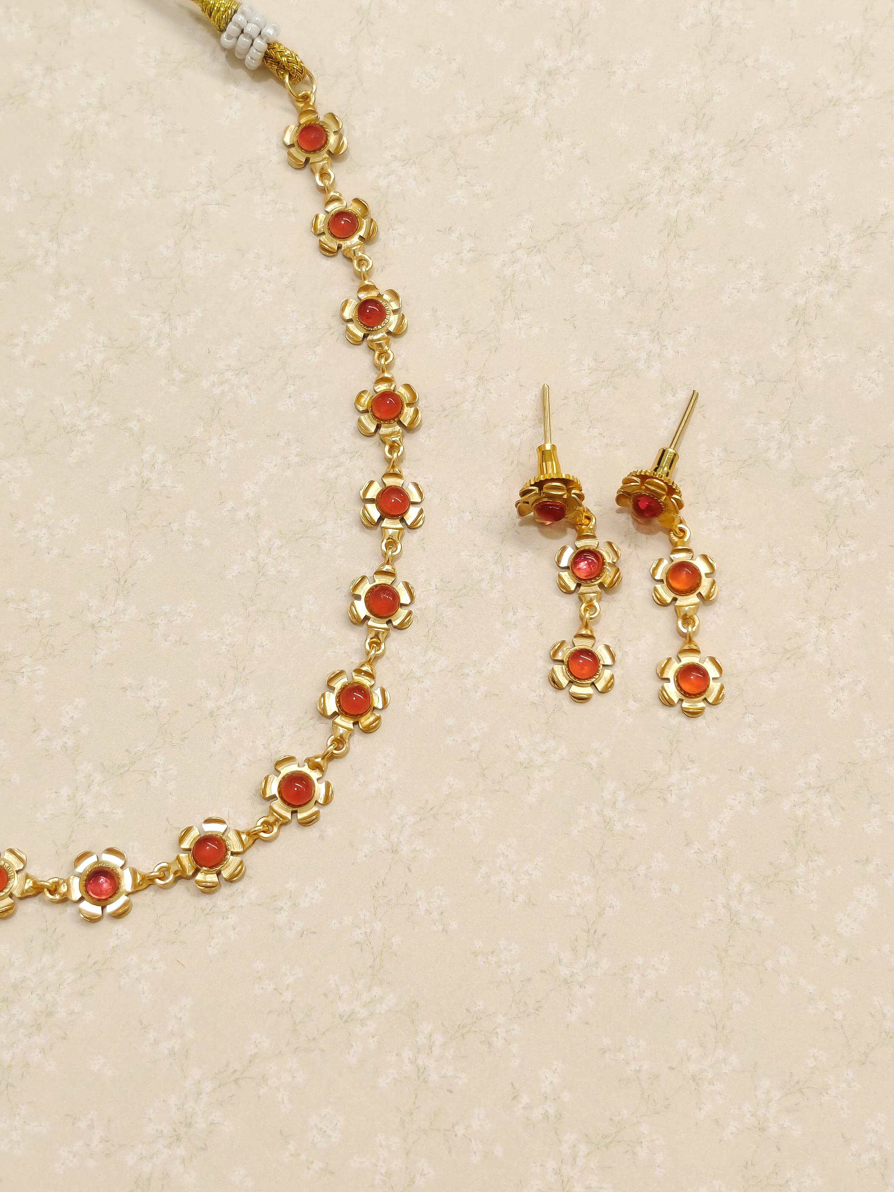 Blossom Pearl Choker
