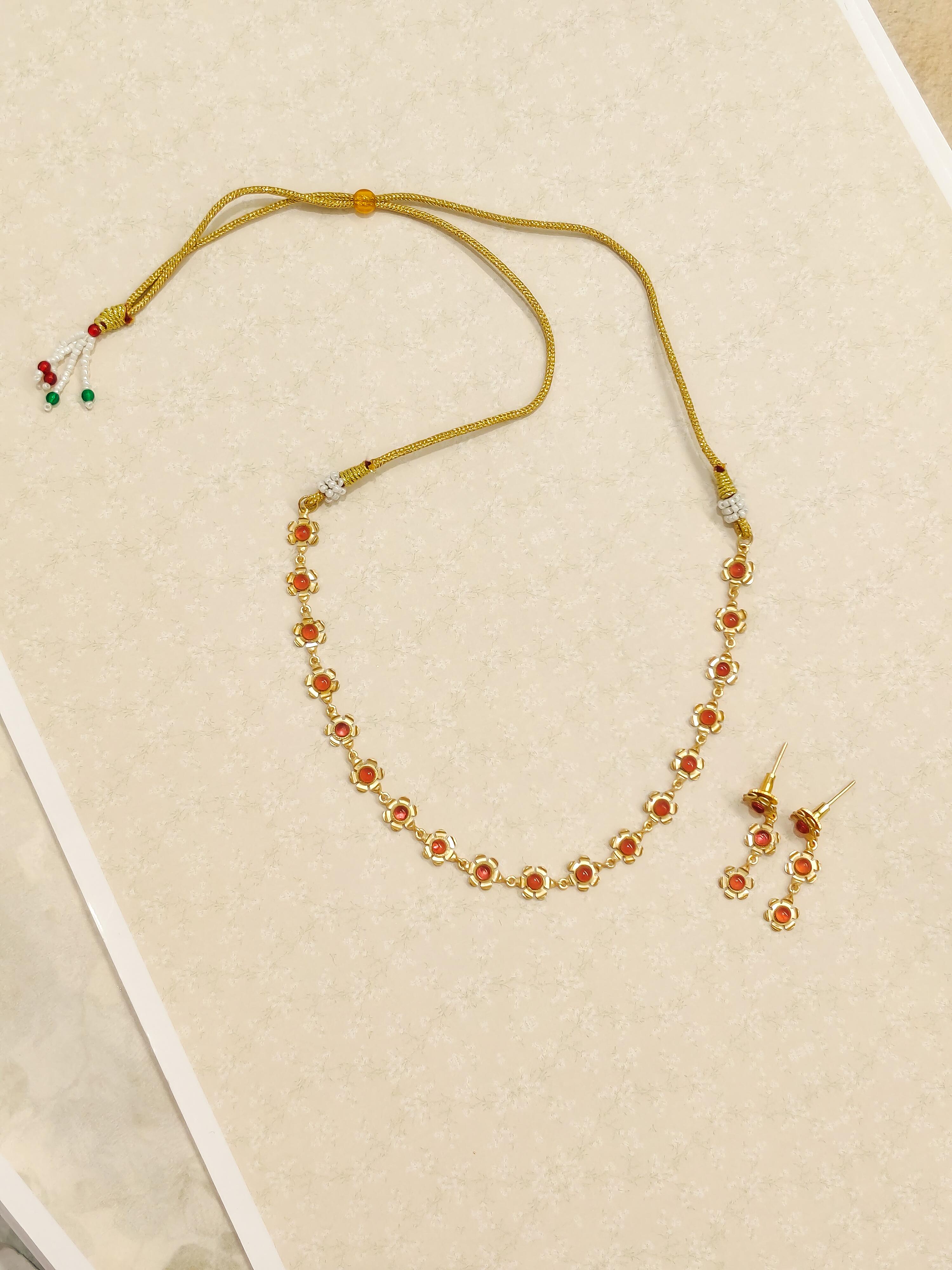 Blossom Pearl Choker