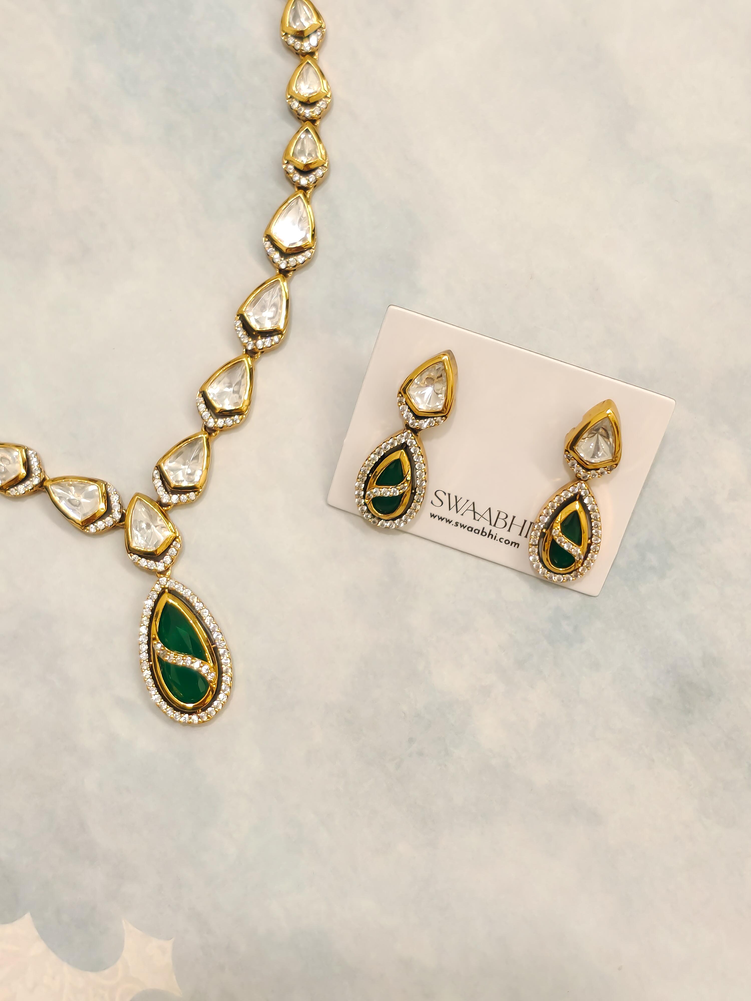 Akriti Kundan Necklace