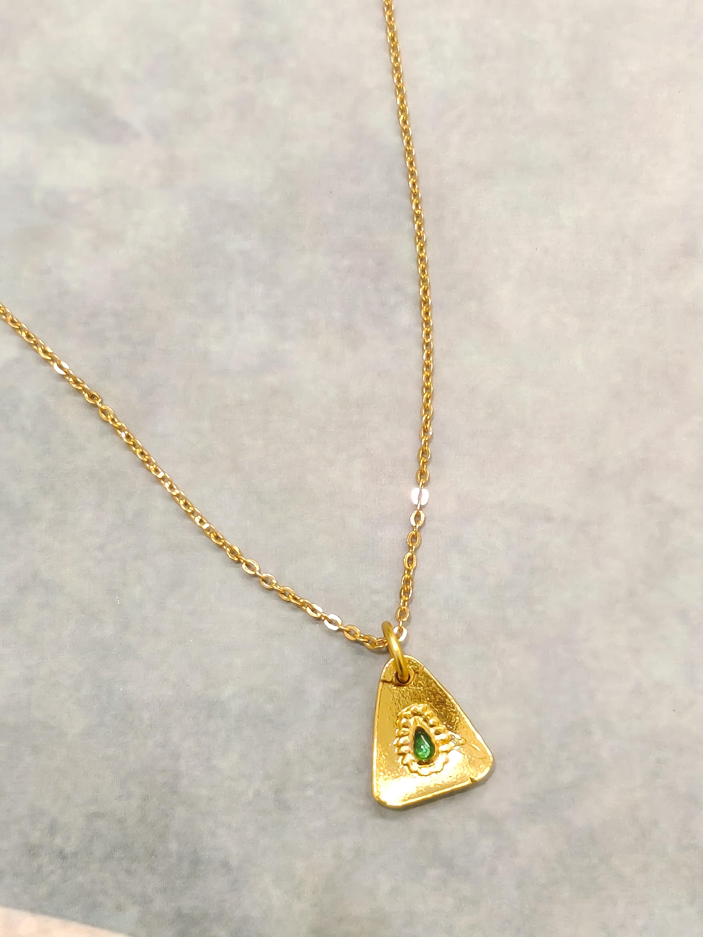 Myra Gold Pendant