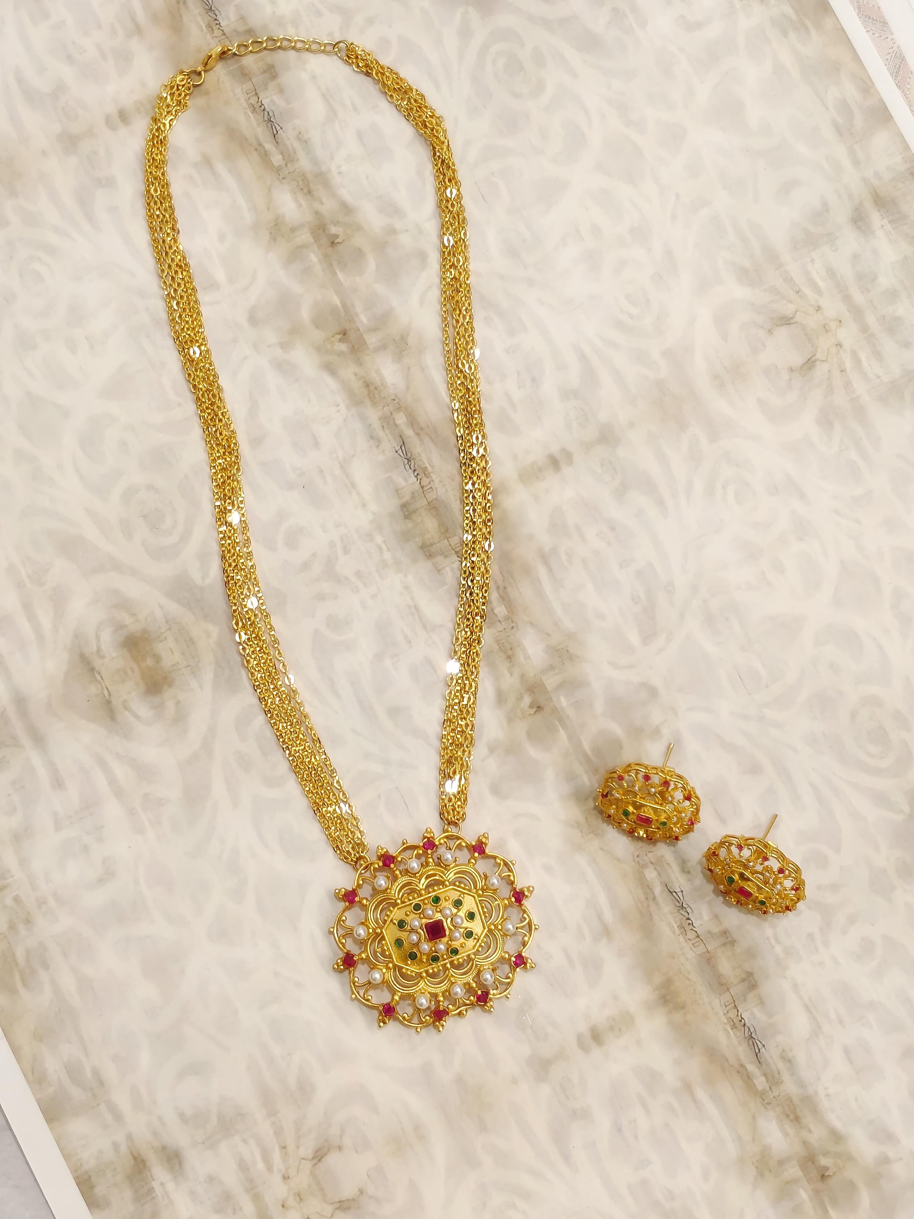 Ivy Bloom Necklace