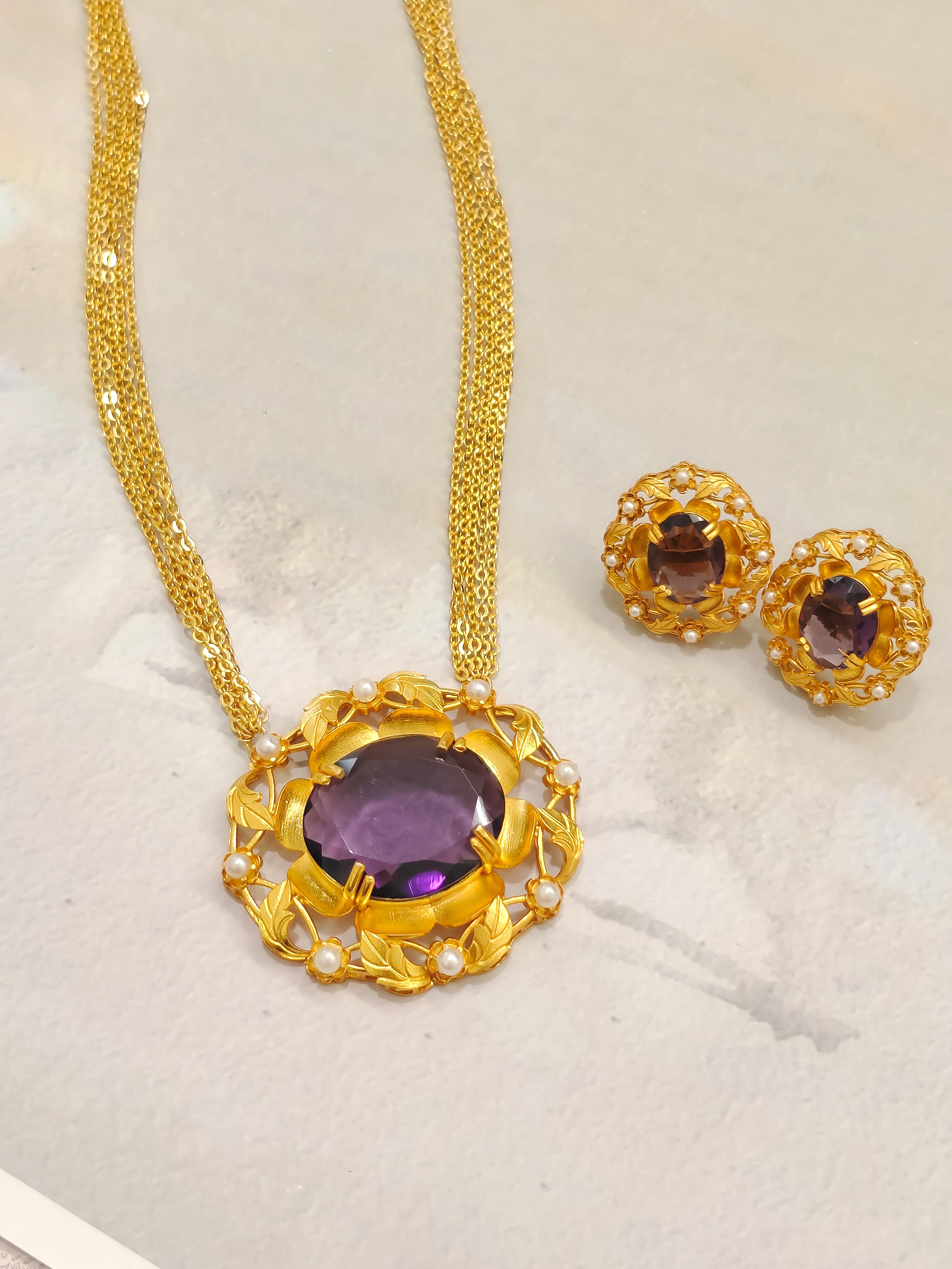 Rosette Empress Necklace
