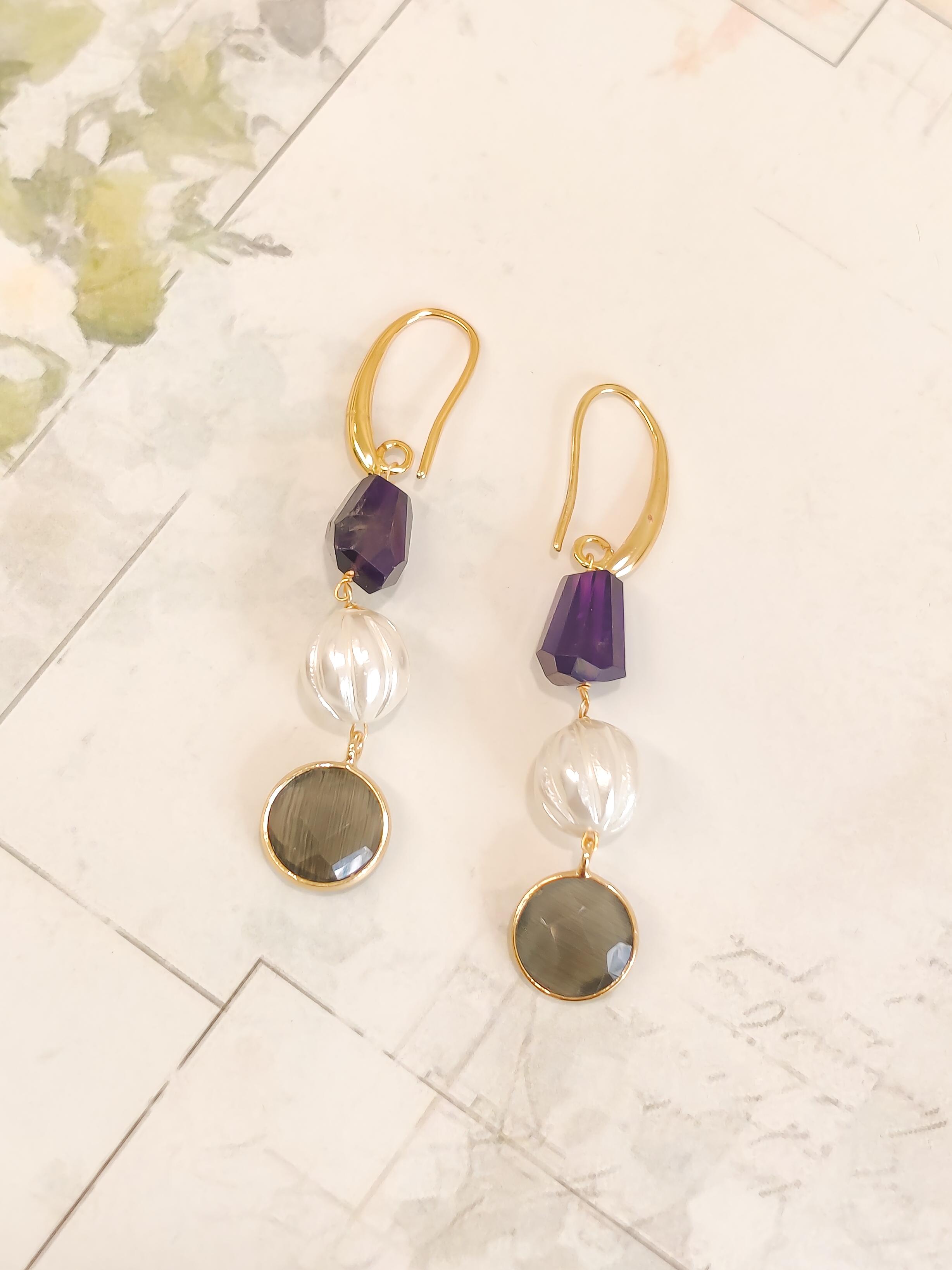 Velvet Poise Dangle Earrings