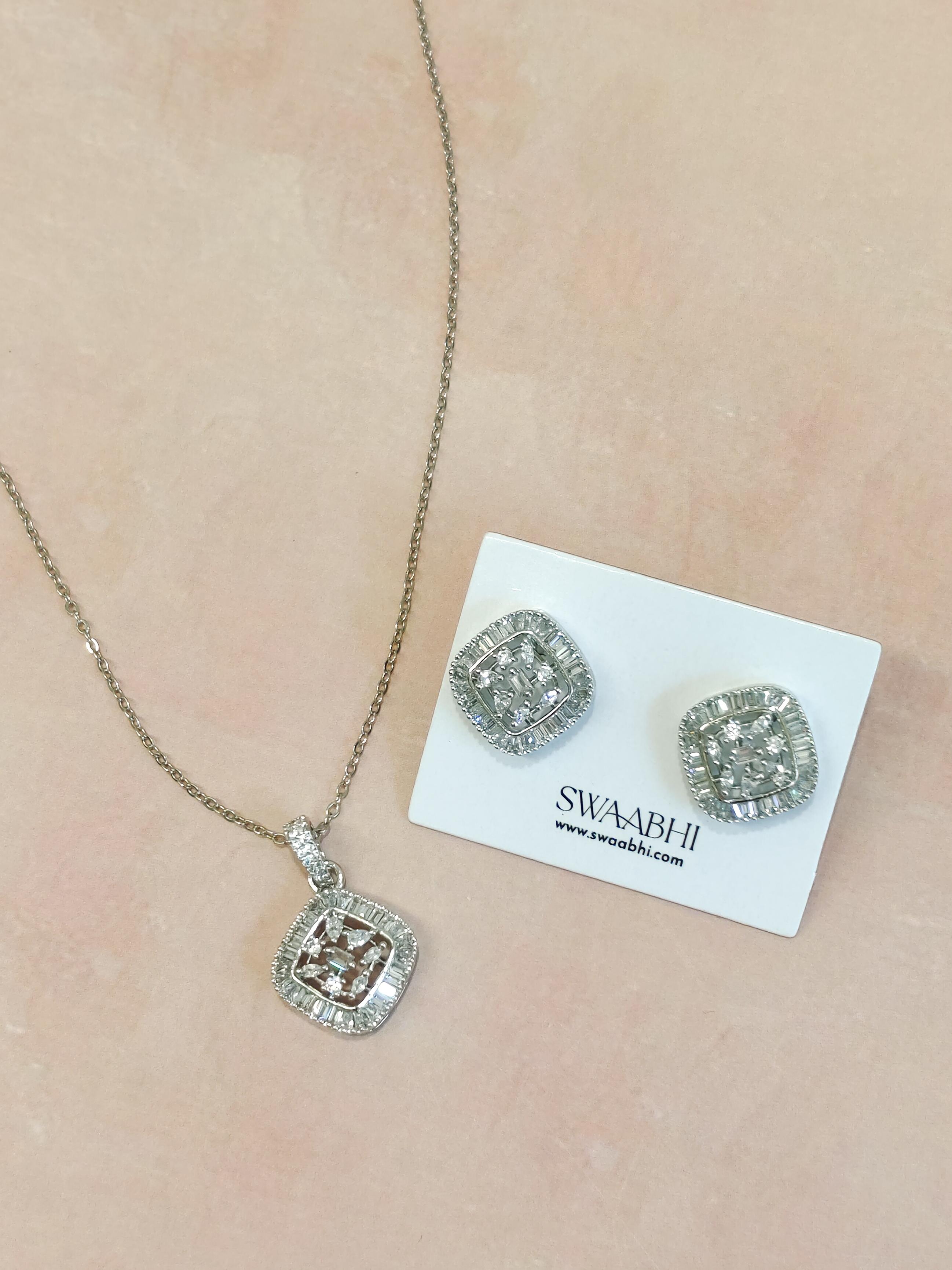 Zyra Cz Pendant Set