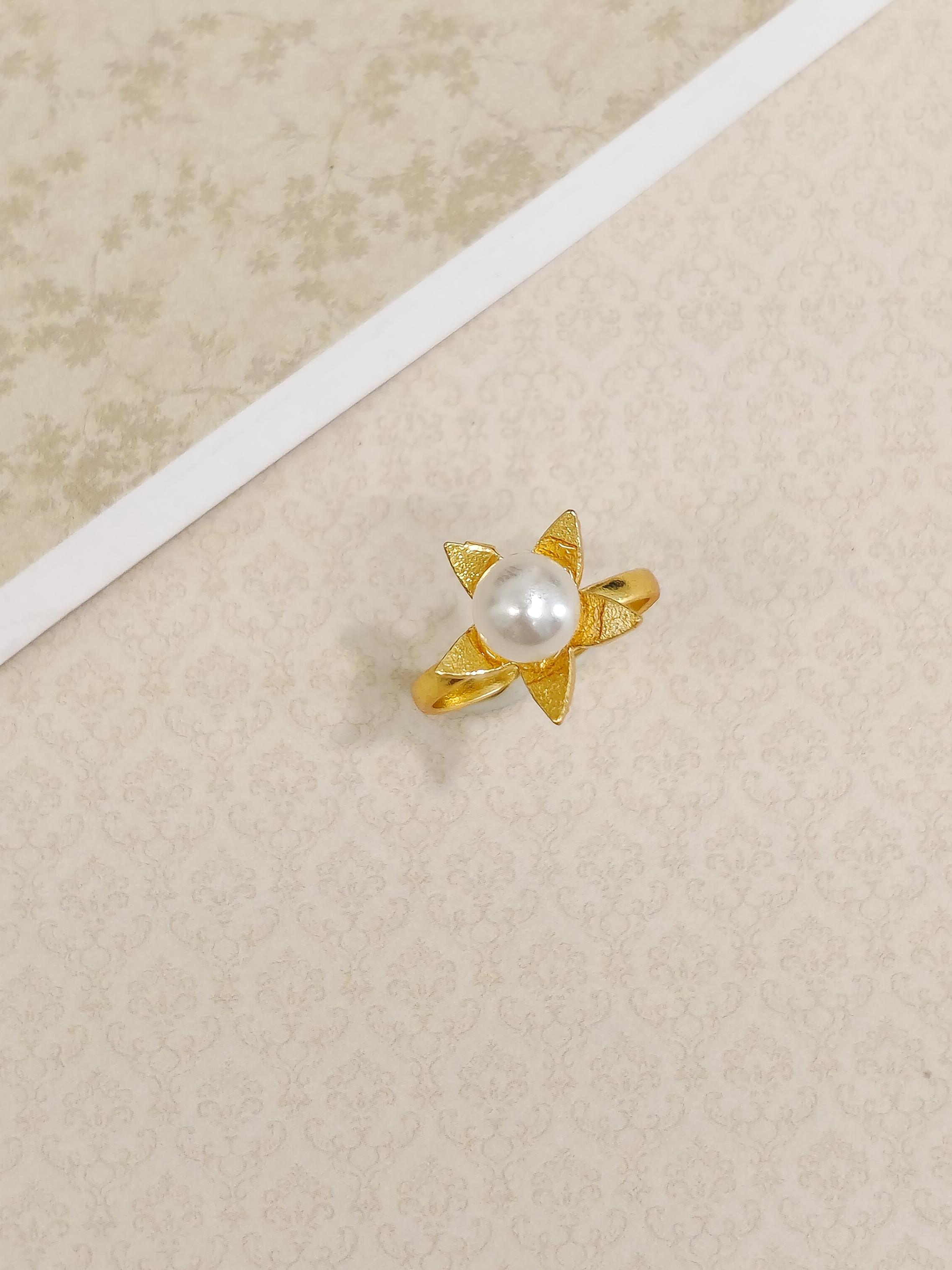 Sunlit Pearl Ring