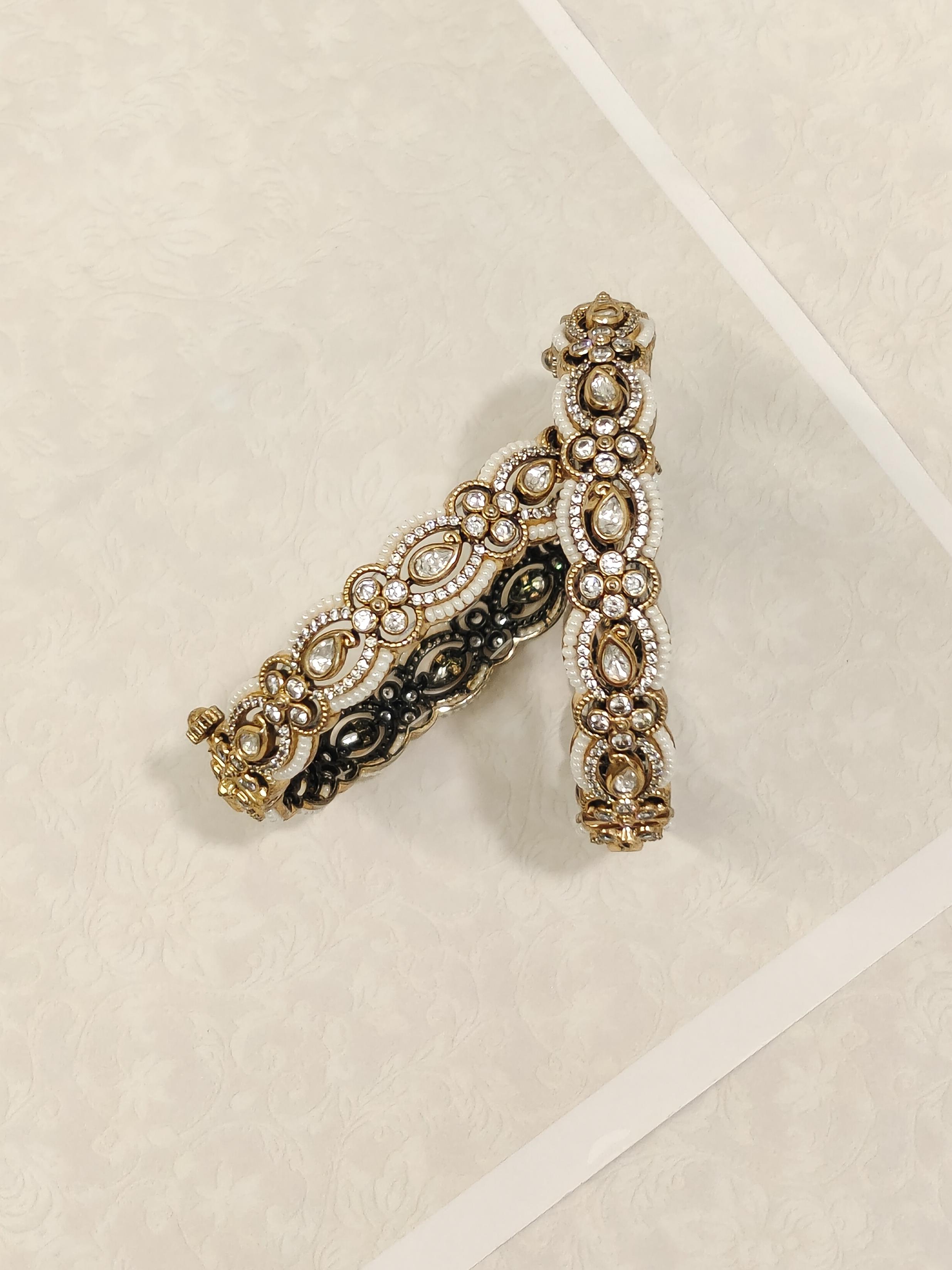 Droplet Kundan Pearl Bangles