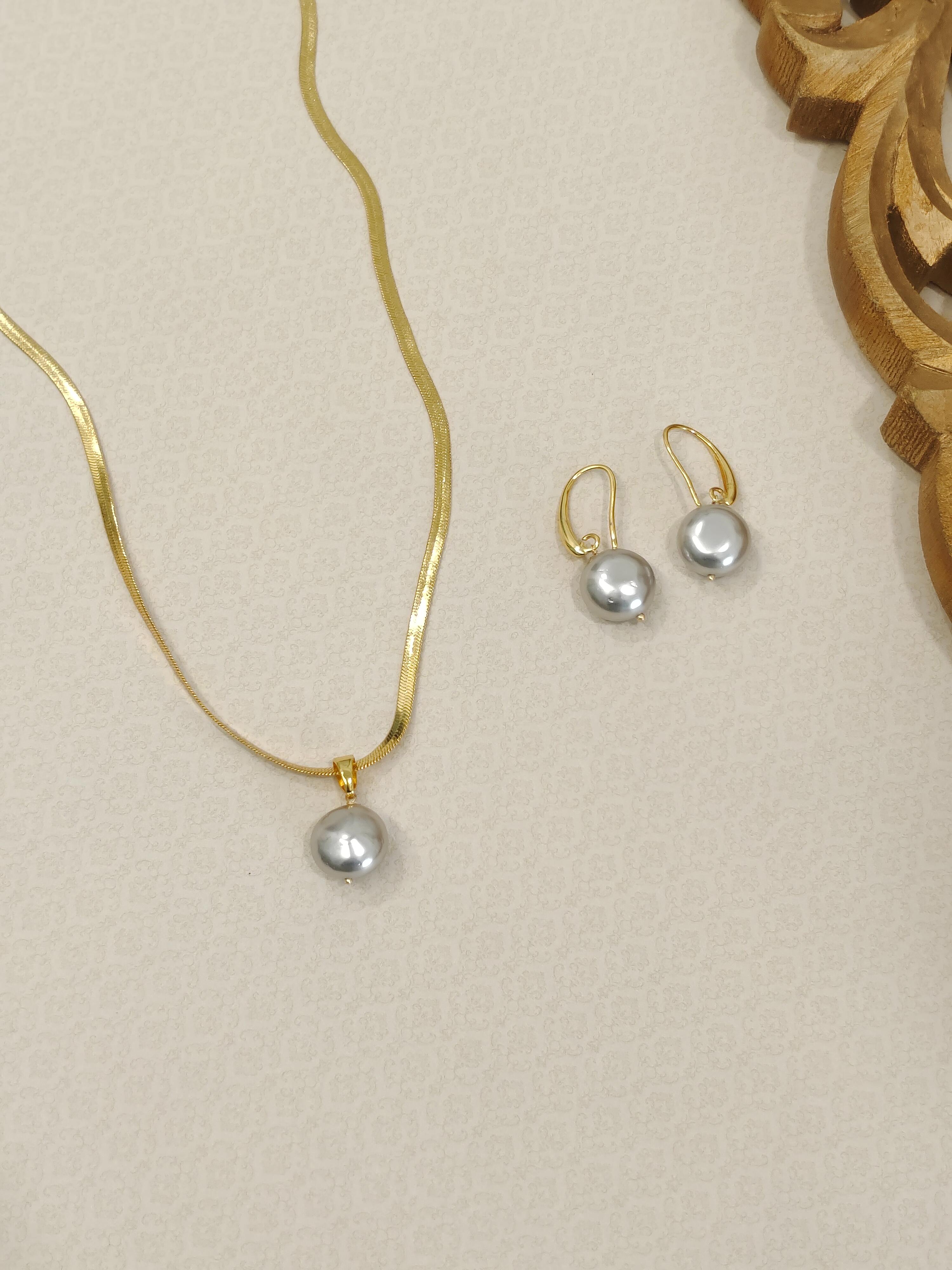 Twisted Snake Chain Pearl Pendant Set