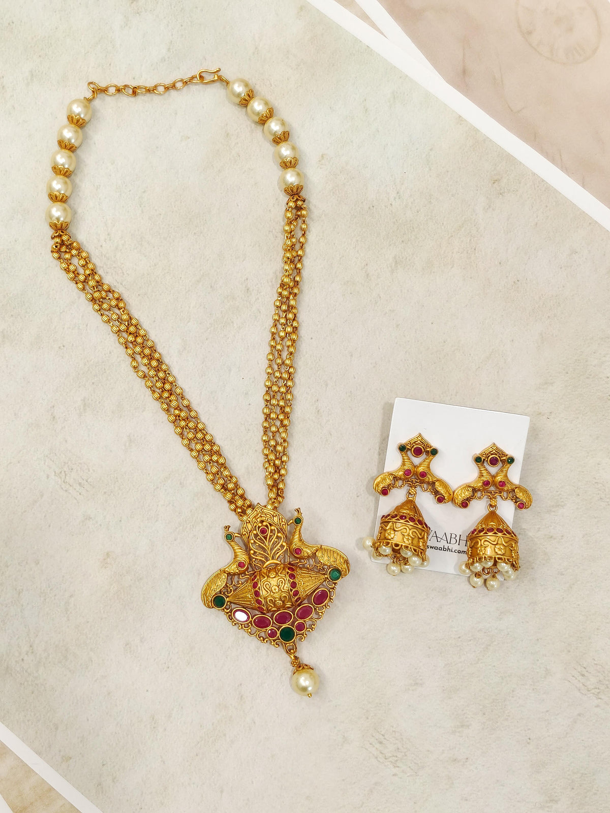 Uvi Temple Necklace Set