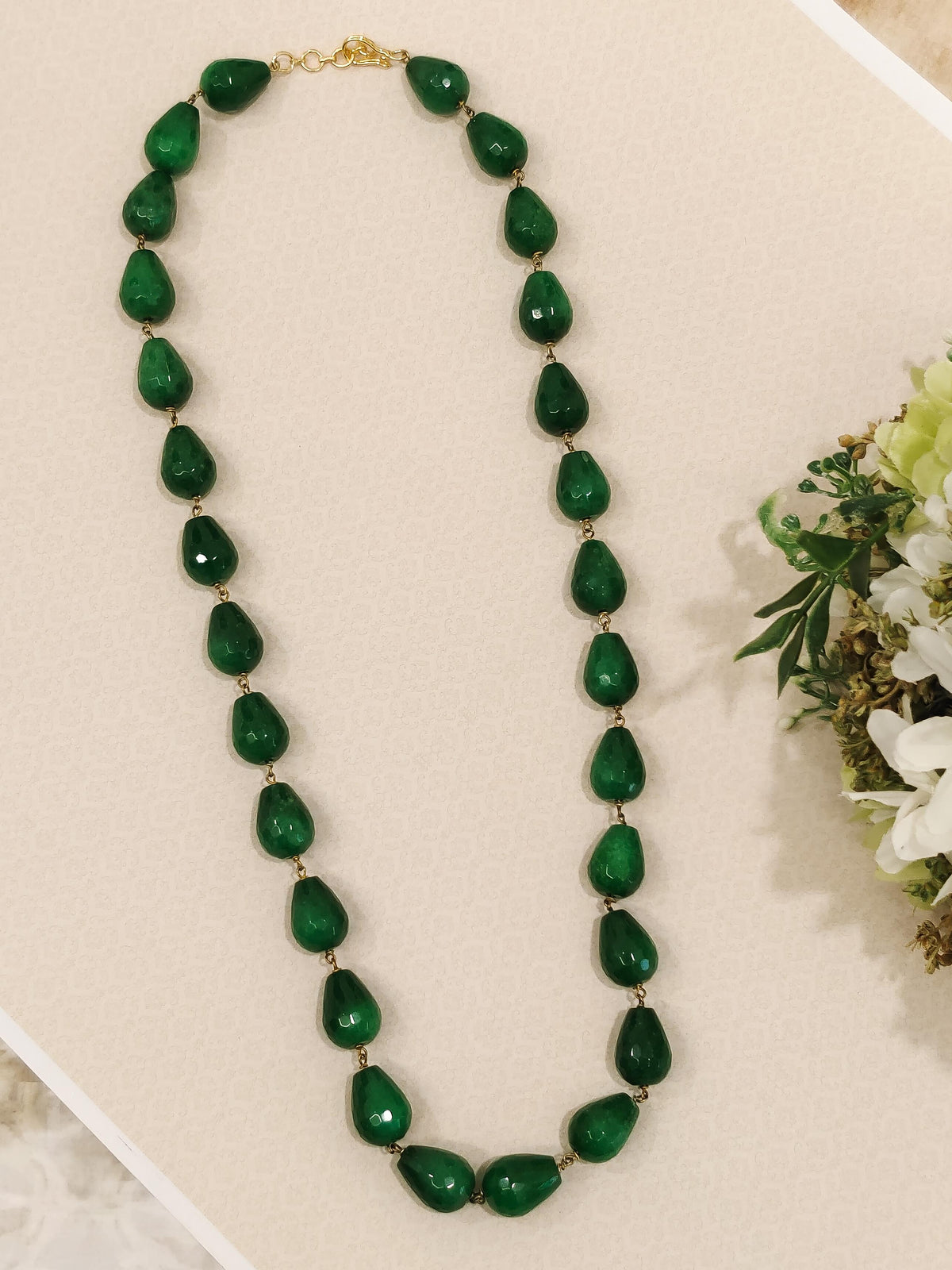 Vibrant Jade Beads Necklace