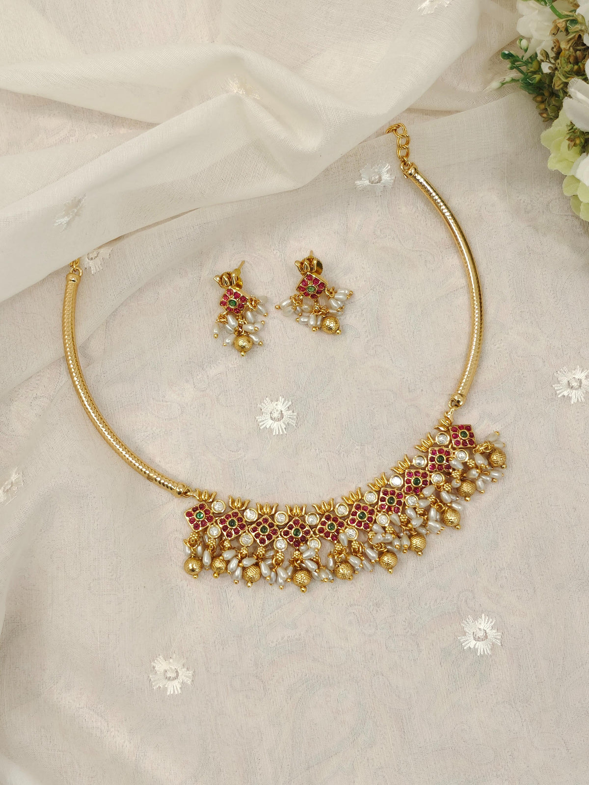 Srishti Hasli Necklace
