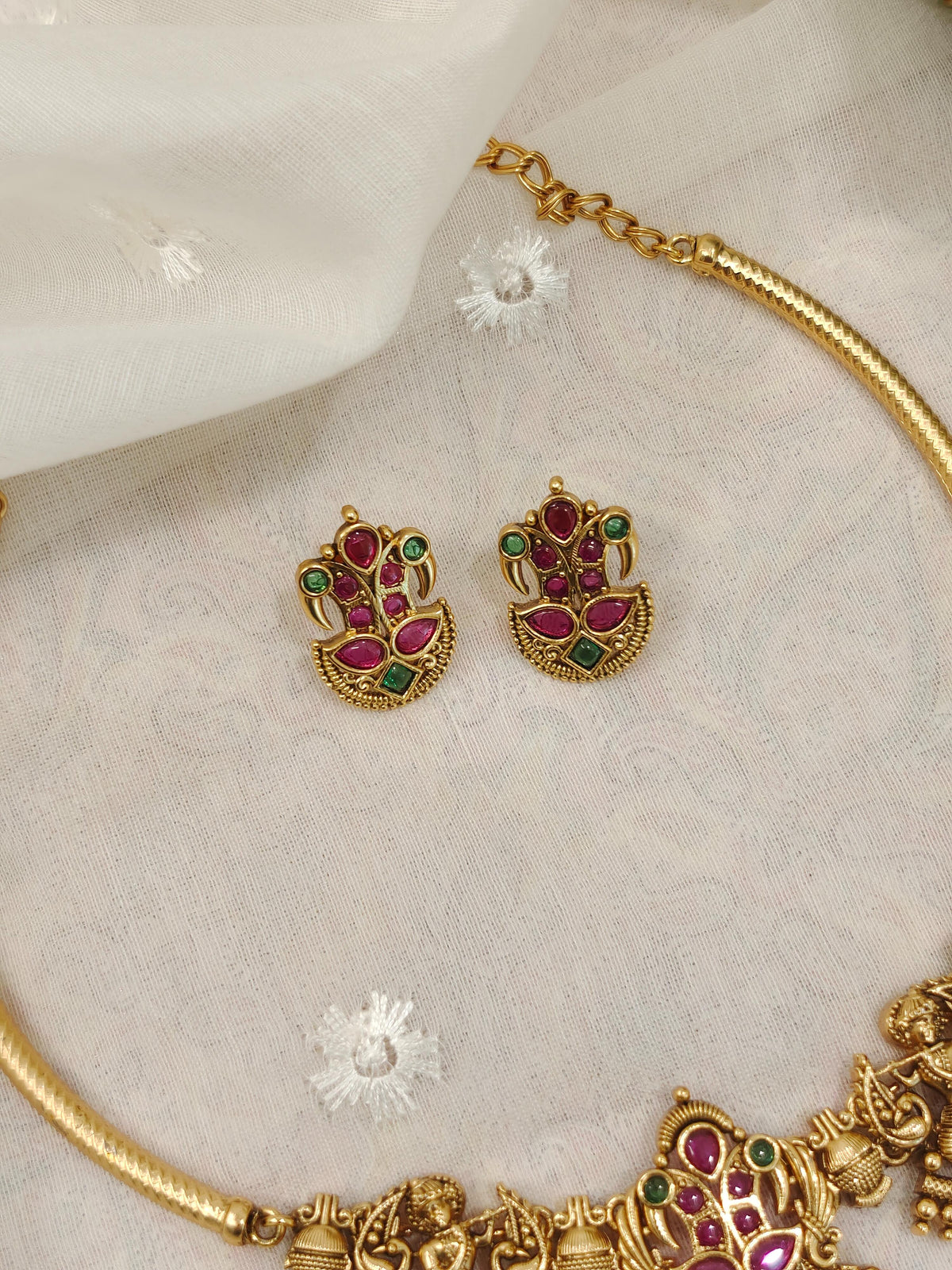 Lakshmi Hasli Necklace Set