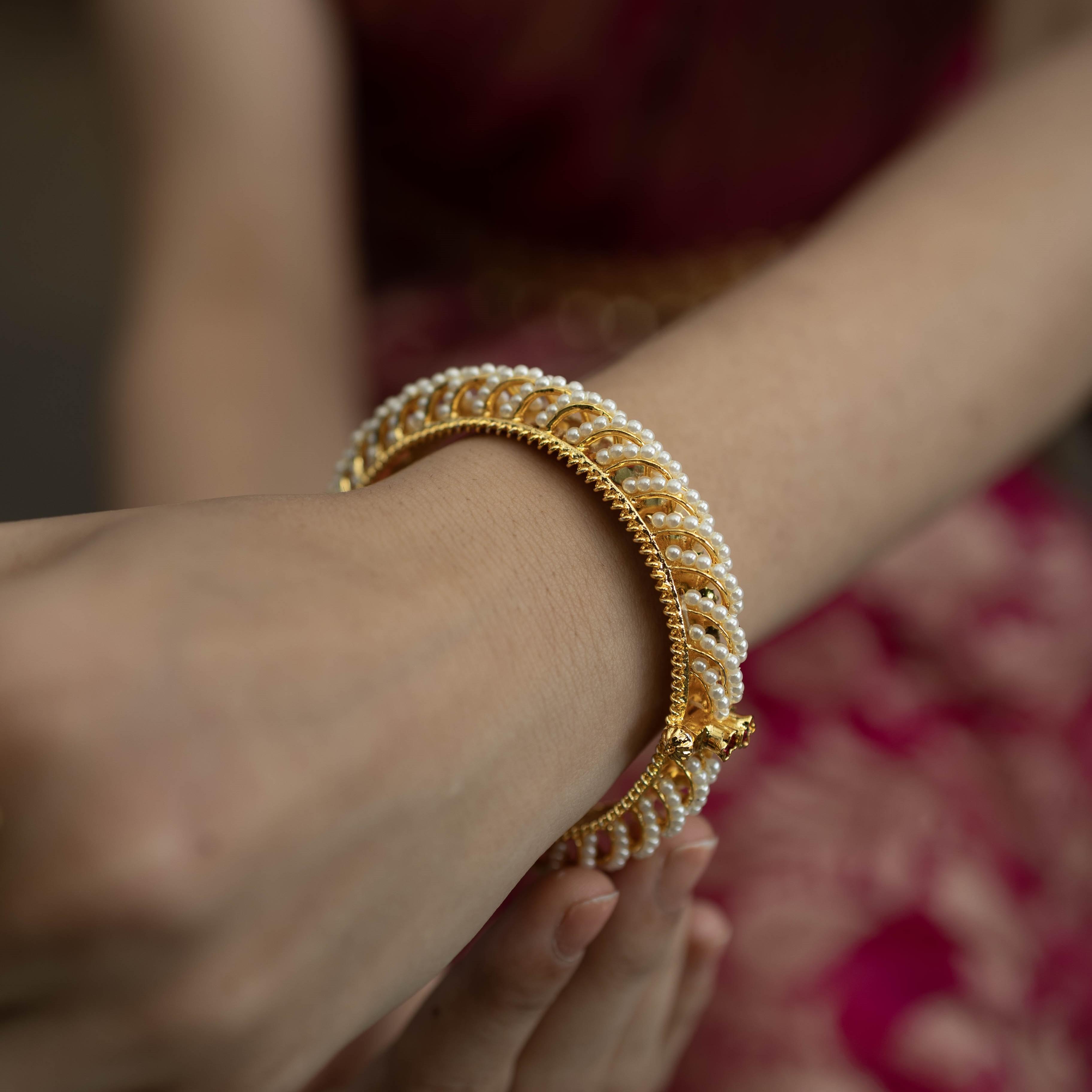 Cross Pearls Line Bangles