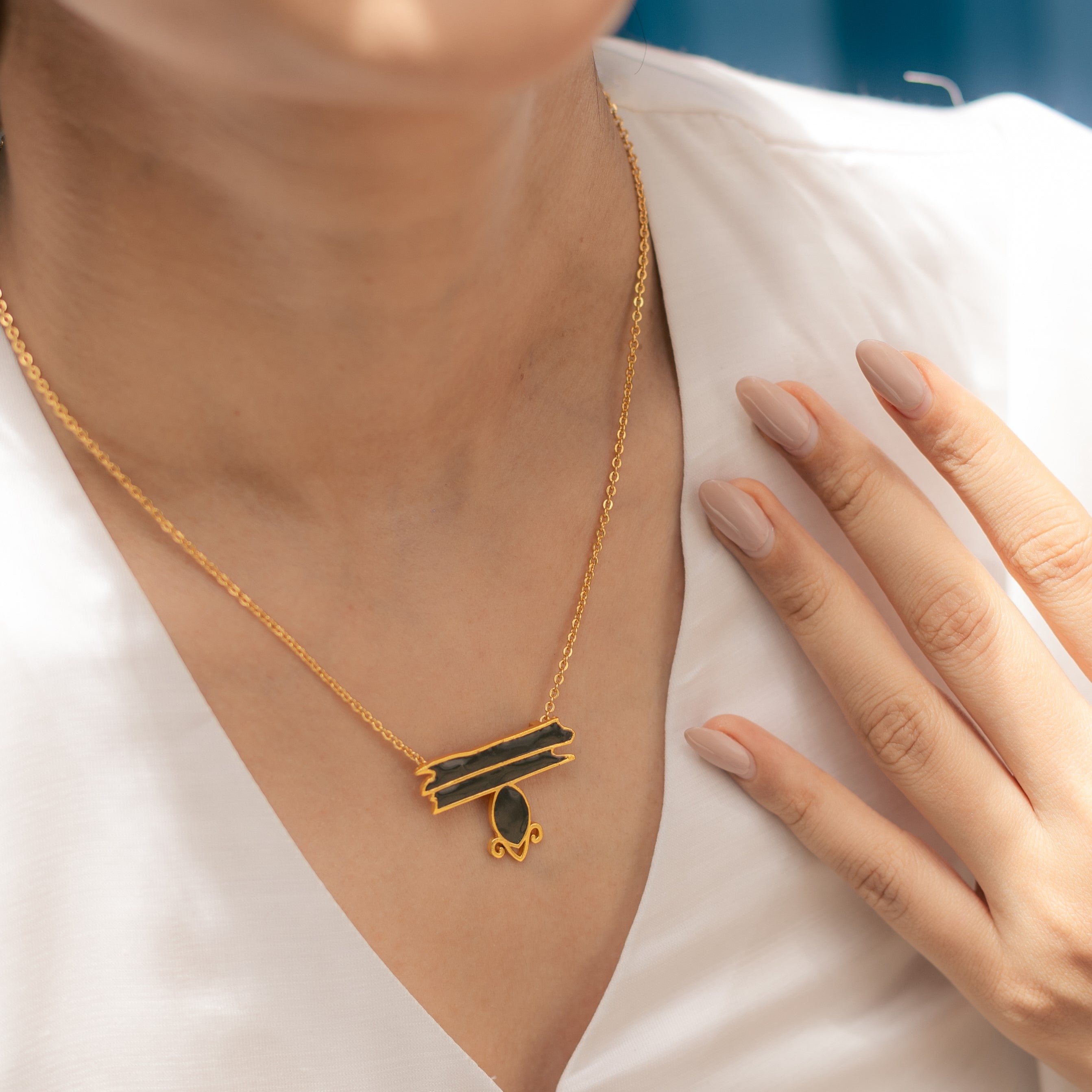 Cinnamon & Cardamom Spice Pendant Necklace