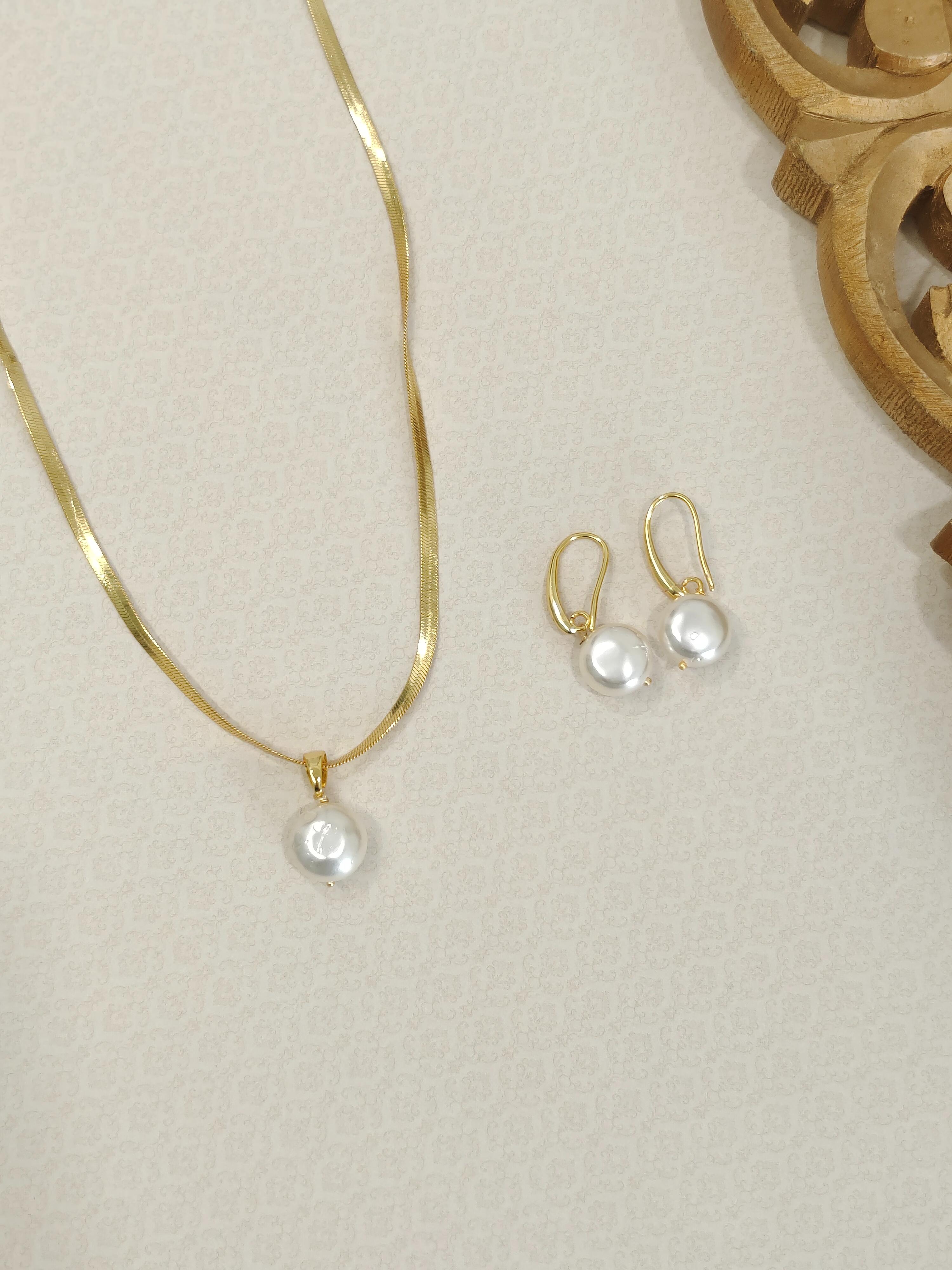 Twisted Snake Chain Pearl Pendant Set