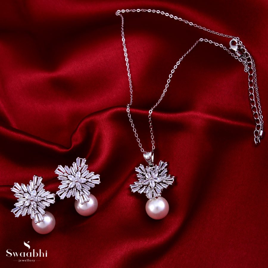Swarovski Magic Snowflake Set 5506235 768549408700 - Jewelry, Ladies Jewelry  - Jomashop