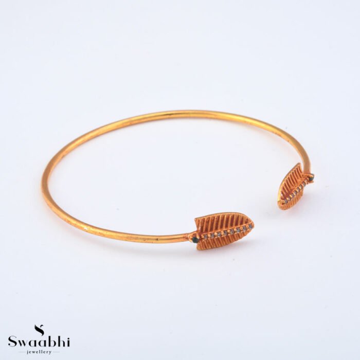 SONI FASHION på Instagram Mini Wave Design Golden Bracelet Mini Wave  Design Golden Bracelet बनन क लए परमयम गणवतत वल समगर जस क  गलड पलटग