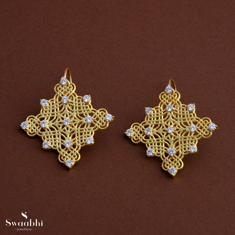 Mandana-stud-earrings-rangoli-design