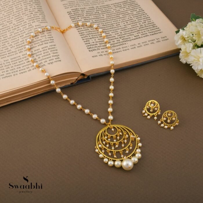 Round pearl Rangoli Necklace