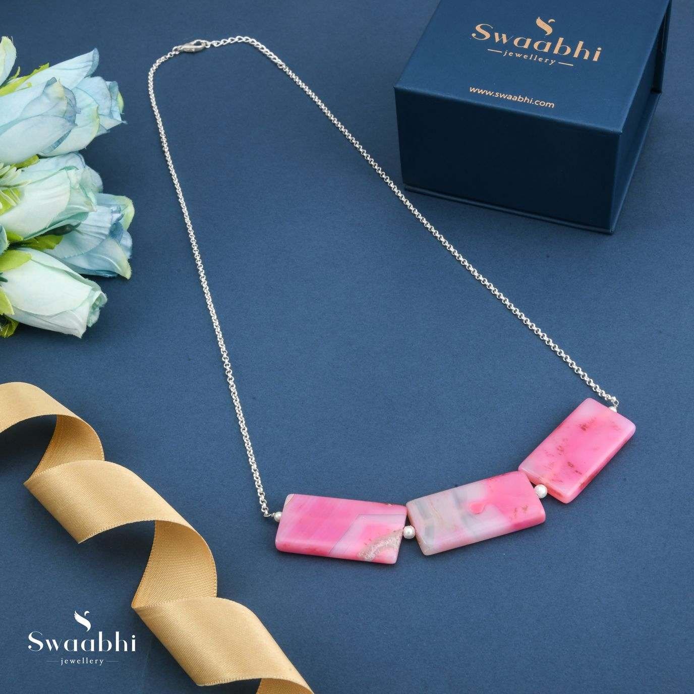 Pink Rectangular Thumble Beads Necklace Gift Box