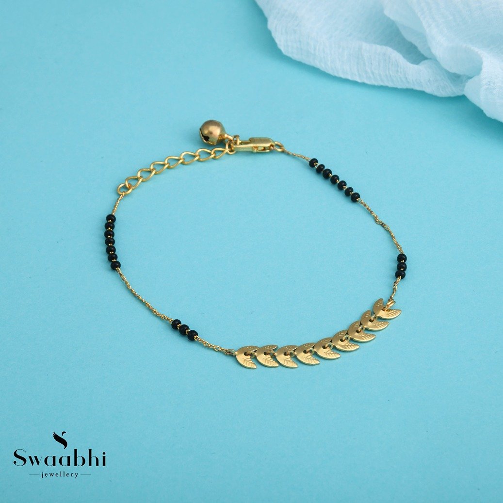 Leafy Design Mangalsutra Bracelet - Swaabhi