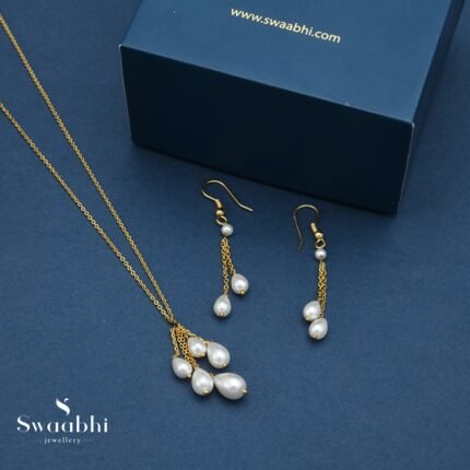 Dainty Pearl Necklace Gift Box
