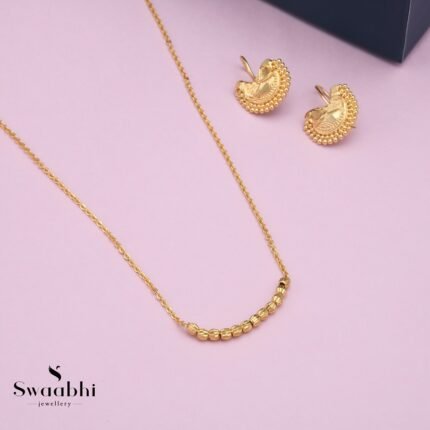 Golden Necklace Gift Box (1)