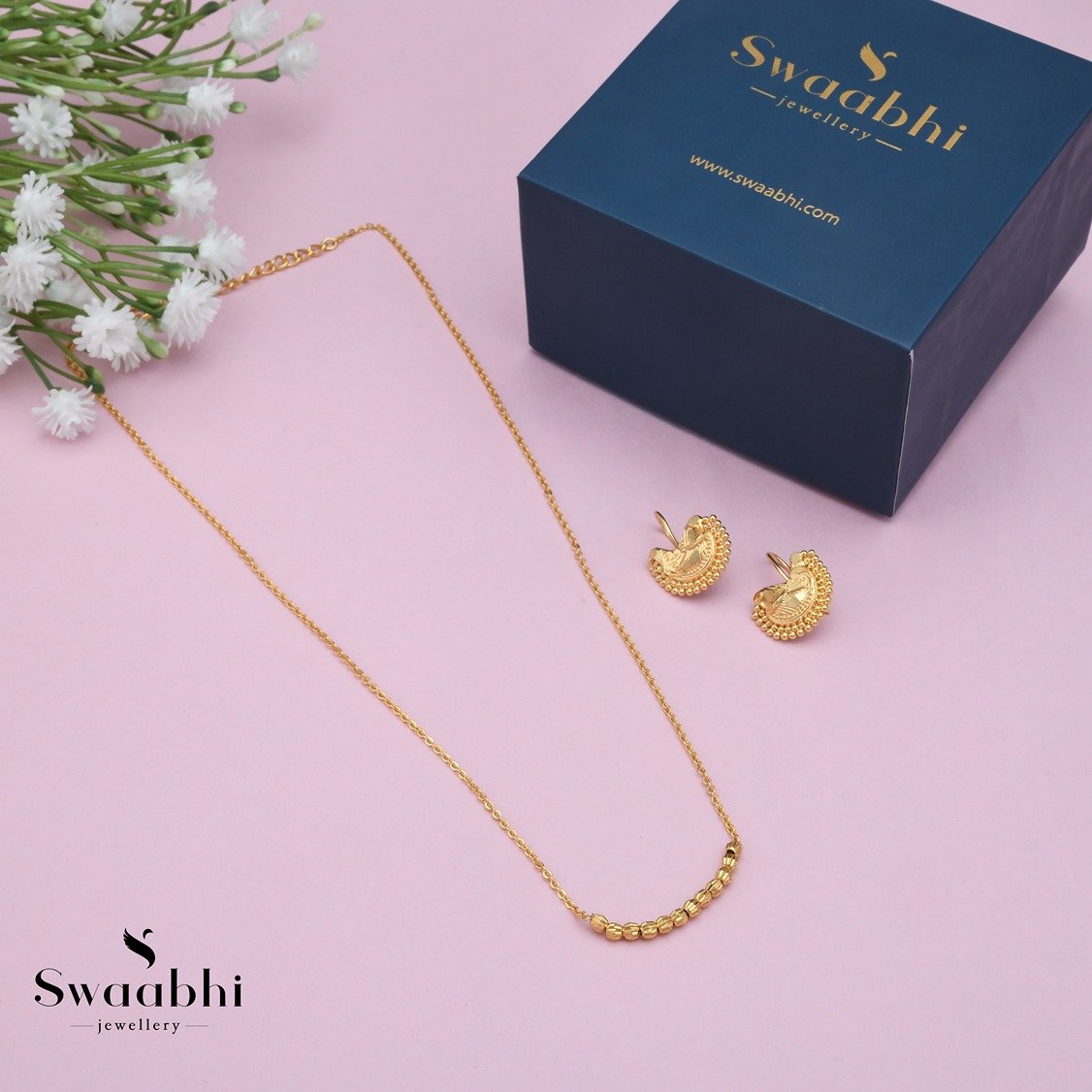 Golden Necklace Gift Box (2)