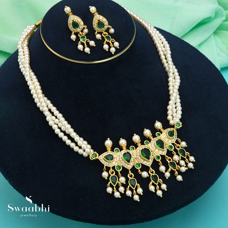 Peshwai Green Pearls Tanmani Choker