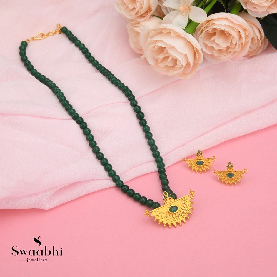 Veera Green Necklace Set