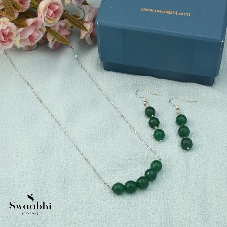 Faux Jade Beaded Necklace | Jade bead necklace, Beaded necklace, Womens jewelry  necklace