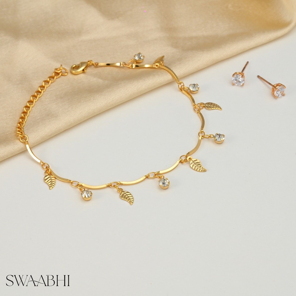 Arima Necklace Gift Set